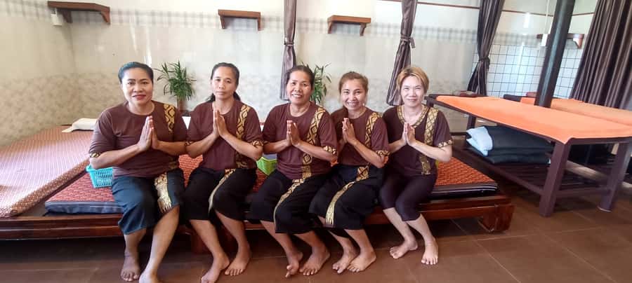 Full-Day Khaolak Highlights & Spa - Elephant sanctuary: bathing and feeding with clear respect
