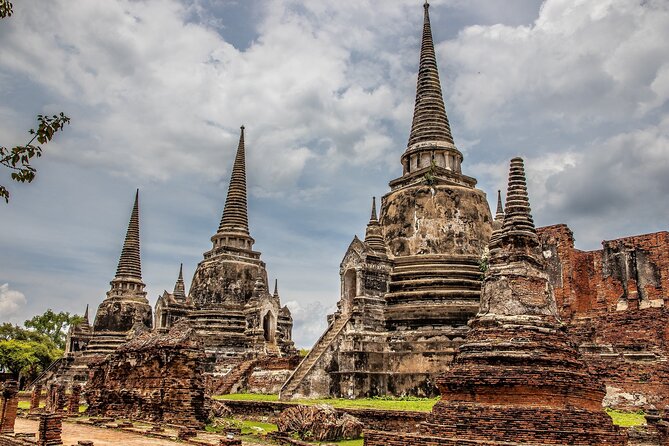 Full-Day Private Ayutthaya and Bang Pa-In Summer Palace from Bangkok - Wat Yai Chai Mongkol: scenic, famous, and tied to early Ayutthaya rule