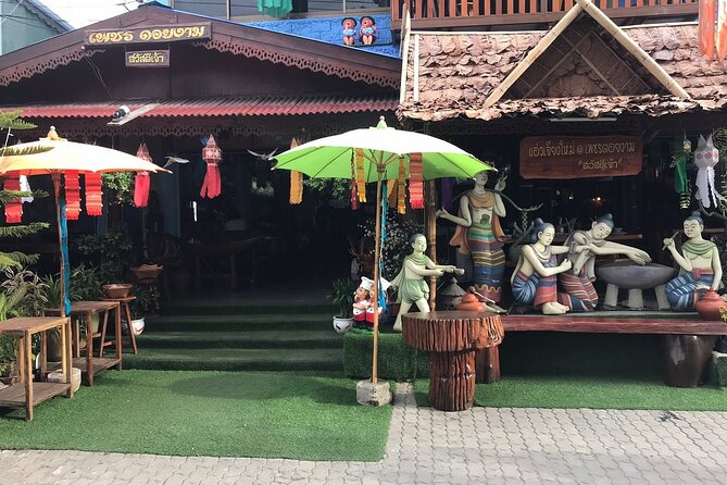 Go where the locals go, Eat what the locals eat! Food Tour with Local Foodies - Northern Thai Restaurant Feast: Curries, Herb Salads, and More