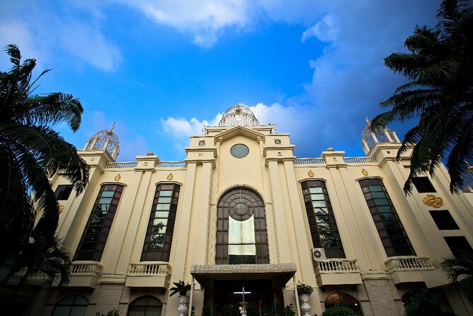 Golden Dome Cabaret: A Night of Glamour and Glitter - Getting There Like a Pro (No Hotel Pickup Included)