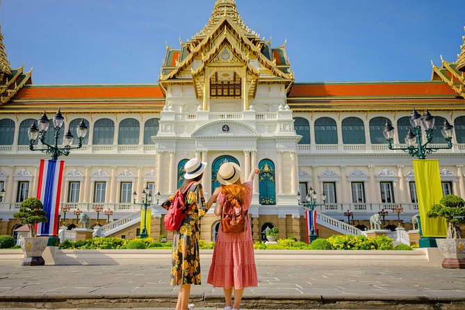Grand Palace, Damnoen Floating Market & Maeklong Railway Market Tour – Full Day - Grand Palace and Wat Phra Kaew: Go prepared for heat and detail