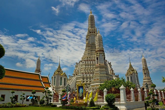 Grand Palace & Temples of Bangkok - Stop 3: Wat Pho’s Reclining Buddha and its “Buddha everywhere” energy