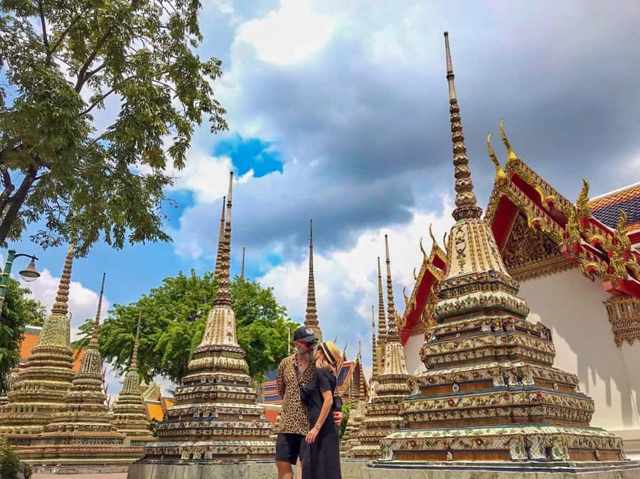 Grand Palace, Wat Pho, and Wat Arun: Guided Tour in Spanish - Spanish-speaking guide: why language changes what you notice