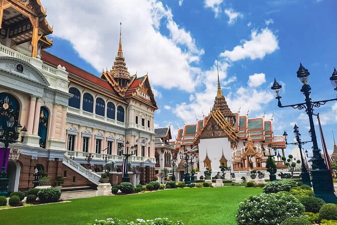 Grand Palace & Wat Phra Kaew Walking Tour with Professional Guide - Grand Palace and Wat Phra Kaew: what this walk actually gives you