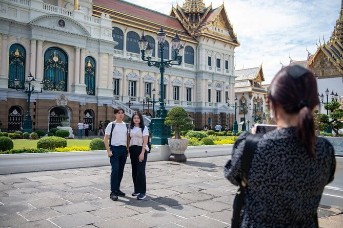 Grand Palace & Wat Phra Kaew Walking Tour with Professional Guide - Price and value: $18 plus the real entrance cost