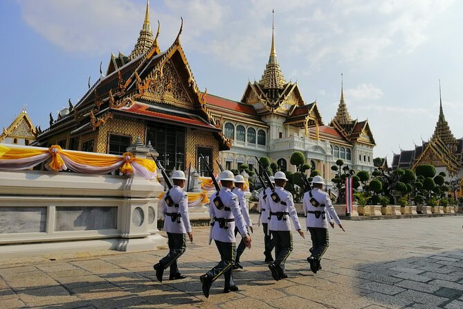 Grand Palace, Wat Phra Kaew, Wat Pho and Wat Arun Walking Tour From Bangkok - Dress code at the Grand Palace: the one detail that can ruin your day