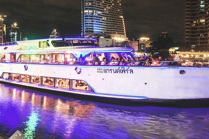 Grand Pearl Dinner Cruise: Dining & Live Performances - 20:00 Buffet Dinner: What Candlelight and Variety Actually Mean