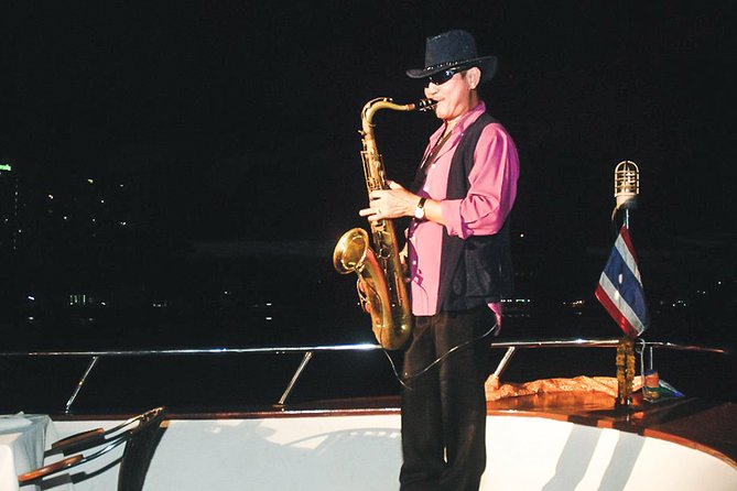 Grand Pearl Dinner Cruise: Dining & Live Performances - Live Music and Thai Classical Dance: Entertainment With Real Timing