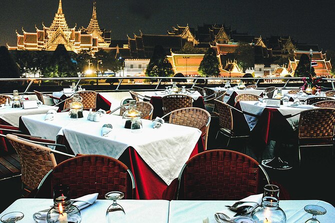 Grand Pearl: Luxury Dinner Cruise with Live Entertainment - Photography tips: catching Wat Arun and the Grand Palace without fighting the crowd
