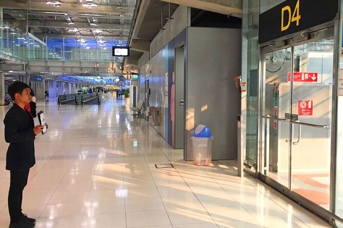 Guided Arrival Fast-Track Service: Bangkok Suvarnabhumi Airport - Group size, timing, and what that 45 minutes feels like
