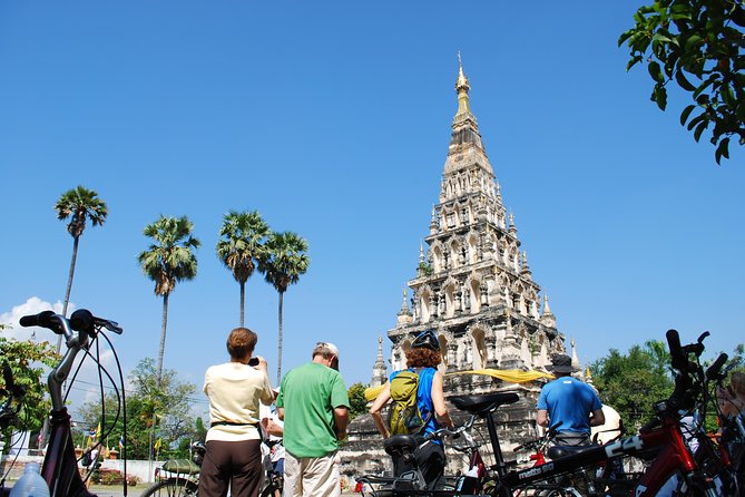 Half-Day Colors of Chiang Mai Biking Tour - The route’s opening act: Wiang Kum Kam ruins