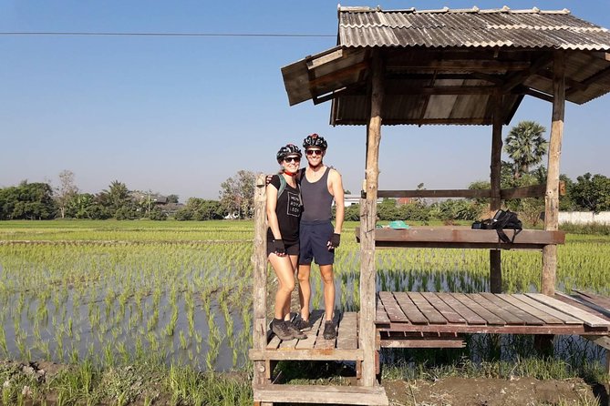 Half-day E-bike Countryside and rice paddies (flat land, GUIDED) - Stop 2: Hang Dong for the quieter side of the countryside