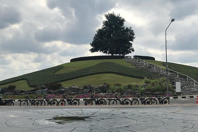Half-day E-bike Nam Phrae (hilly, fully paved roads, GUIDED) - The ride profile: paved hills, distance, and how assist really works