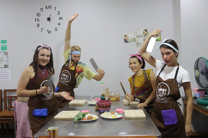 Half Day Evening Cooking Class with Market Tour in Chiang Mai - What You’ll Make and Eat (Without Turning It Into a Chore)
