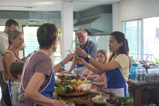 Half Day Guided Thai Cooking Class in Chiang Mai - Key things to know before you cook