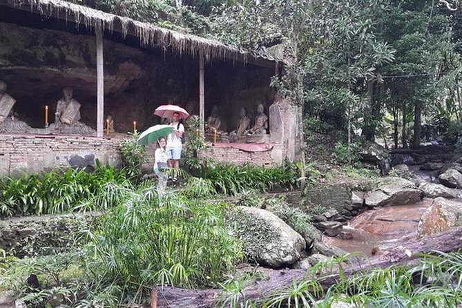 Half Day, Monk Chat Meditation Retreat on Waterfall Temple, Chiang Mai, Thailand - Stop 1: Huay Keaw Waterfall and the merit offering setup