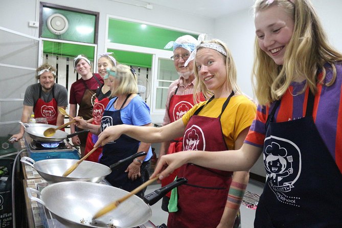 Half Day Morning Cooking Class with Market Tour in Chiang Mai - Should You Book This Chiang Mai Market + Cooking Class?