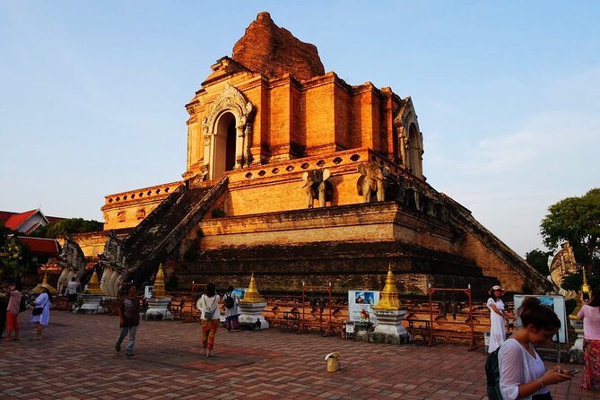 Half-Day Private Night Tour by Tuk Tuk in Chiang Mai City - Price and Value: What $29.79 Means for a Private Group