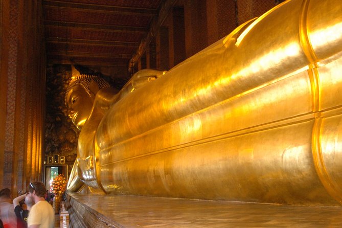 Half-Day Royal Grand Palace and Bangkok Temples Tour - Wat Pho in Half a Day: Reclining Buddha and Old-Temple Meaning