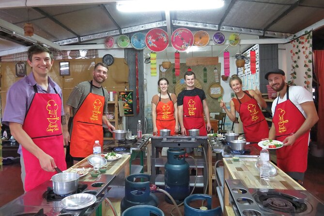 Half-Day Thai Cooking Class and Market Tour From Chiang Mai - From Tha Phae Gate to Your Pickup: Starting Smooth in Chiang Mai