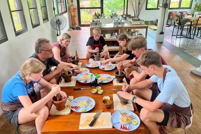 Half-Day Thai Cooking Class with organic ingredients - FAQ