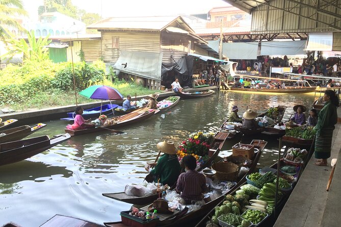 Half-Day Tour : PRIVATE Grand Palace & Temples - Yaowarat (Chinatown) as the contrast ending