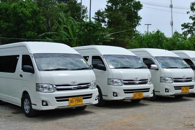 Hassle-Free Private Arrival Transfer from Chiang Mai Airport - The Ride Itself: Air-Conditioned Comfort and a Real Driver