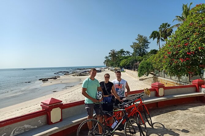 Historic Hua Hin Bicycle Tour - Key highlights at a glance