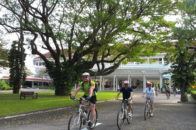 Historic Hua Hin Bicycle Tour - Khao Takiap (Monkey Mountain): the nickname that adds meaning to the start