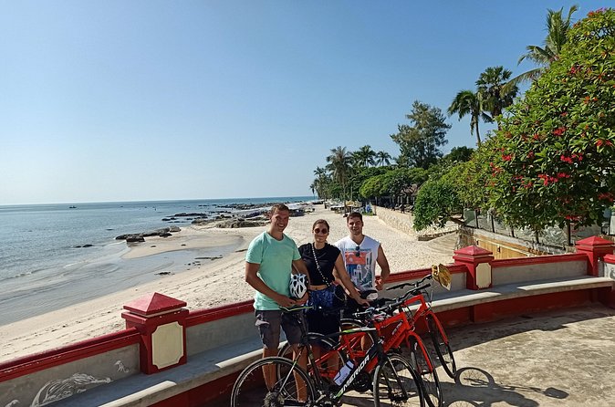 Historic Hua Hin Bicycle Tour - Lunch at the end: why included meals change the value
