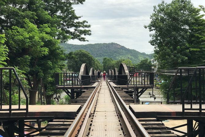 Historic Kanchanaburi: Train, Boat & Skywalk + Lunch From Bangkok - River Kwai boat trip: the quick taste of the Thai Amazon