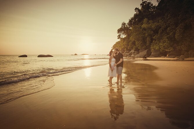 Holiday photoshoot in Khao Lak - How Rod’s style affects your photos (and your stress level)