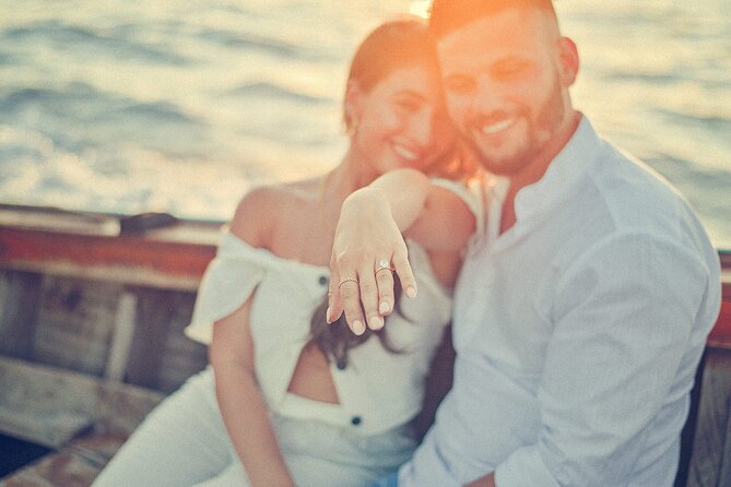 Holiday Travel Photoshoot with Long-tail boat Phi Phi Islands - Practical Tips for Getting Better Photos on a Moving Boat