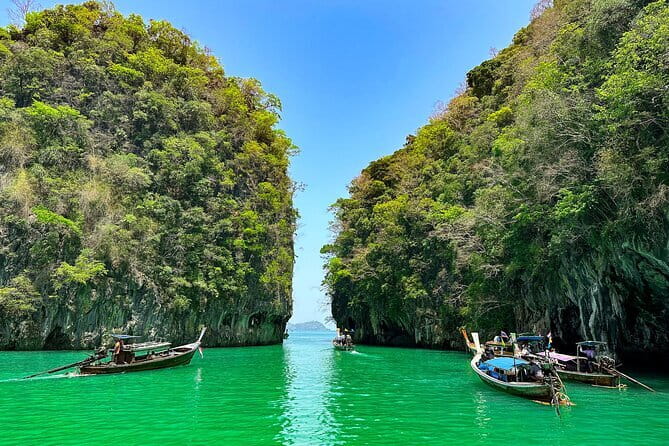 Hong Island Day Tour by Speedboat from Krabi - Koh Pakbia: A Calmer Interruption Between the Biggest Spots
