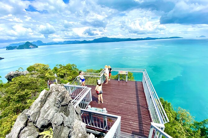 Hong Islands Day Tour and 360 Viewpoint by Longtail Boat From Krabi - Guides, pace, and the small moments that stick
