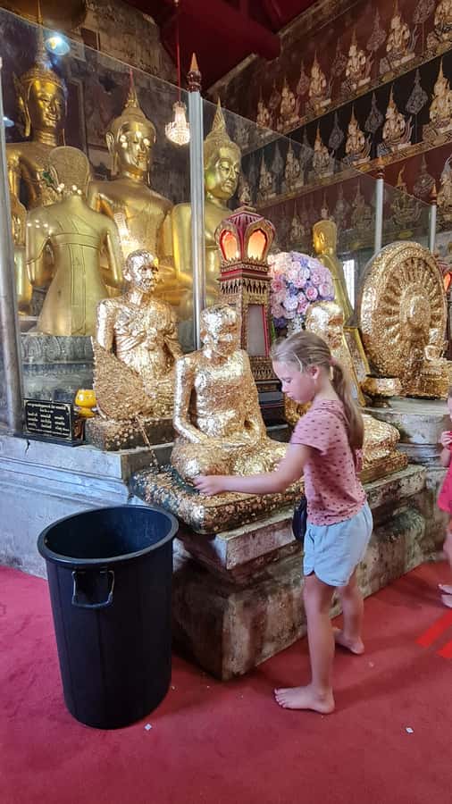 HUA HIN : Phetchaburi & Summer Palace ( Private Tour ) - Mahathat Temple: older stone in the middle of town
