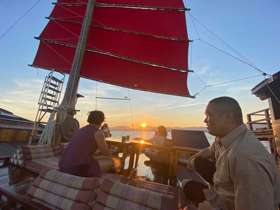 Hua Hin: Siamtara Sunset Sailing Dinner Cruise with Pickup - Kayaks, Paddleboards, and the Floating Lounge Playbook