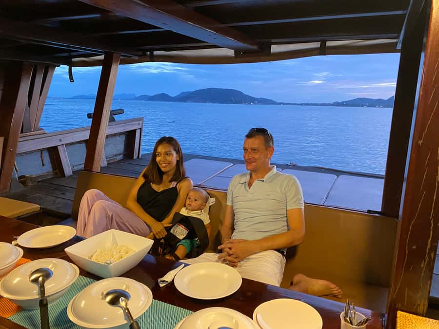 Hua Hin: Siamtara Sunset Sailing Dinner Cruise with Pickup - The Onboard Atmosphere: Music, Crew, Cleanliness, and That Cannon Moment