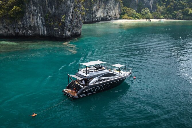 Hype Yacht : VIP Tour Phi Phi Island & Maya Bay from Phuket - Ko Phi Phi Lee and Pi Lay Lagoon: a swim stop that moves fast