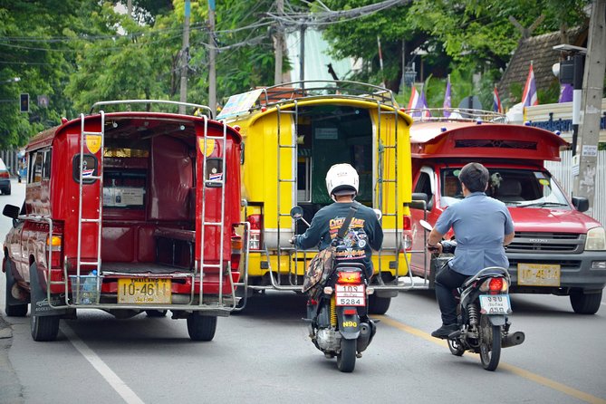 Iconic Half-Day Landmarks & Temples of Chiang Mai - Dress code and temple etiquette: the stuff that saves time