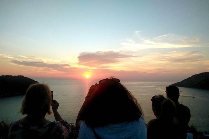 Iconic Sunset Safari with Monkey Hill & Street Food Experience - Key highlights at a glance