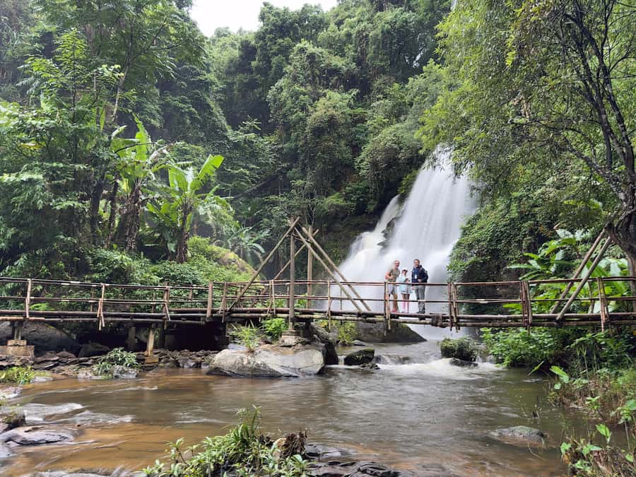 Inthanon national park, Trekking and Sightseeing in one day. - Doi Inthanon at 2,565 meters: highest-peak feeling without the overnight grind