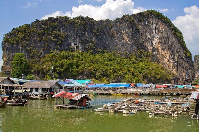 James Bond Island Escape – Longtail Boat Tour & Lunch from Phuket - Wat Suwan Kuha (Monkey Cave Temple): a quick visit with big personality
