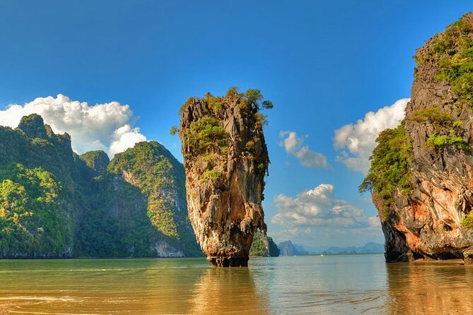 James Bond Island Premium Trip by Speed Boat - Stop 2: Ko Panyi and Panyee Floating Village buffet lunch