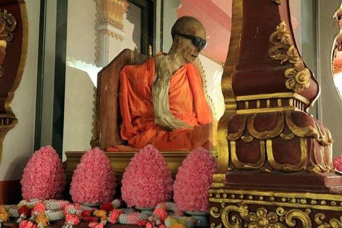 JEEP JUNGLE SAFARI Around Koh Samui(Eco Friendly)including Lunch - Temple visits: what you should expect at Wat Khunaram and Wat Teepangkorn