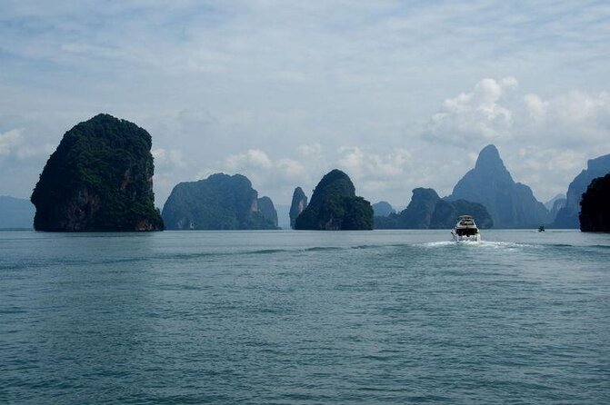 John Gray's Adventure Hong by Starlight in Phang Nga Bay - Phang Nga Bay after dark: what makes John Gray’s Adventure feel different