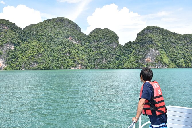 John Gray’s Private Hong by Starlight Tour with Sea Cave Kayaking - Sea Caves and Limestone Hongs: What You’ll Be Doing All Afternoon