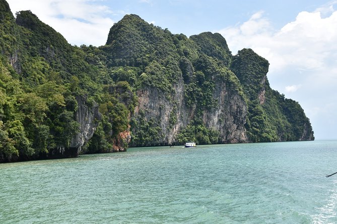 John Gray’s Private Hong by Starlight Tour with Sea Cave Kayaking - Meals on the Water: When Food Is Actually Part of the Trip