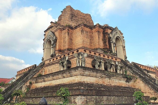 Journey from Bangkok to Chiang Mai (6 days 5 nights) Tour start from 2 people - Day 1 in Bangkok: Airport Meet, Hotel Check-In at 13:00, and an Optional Night Plan