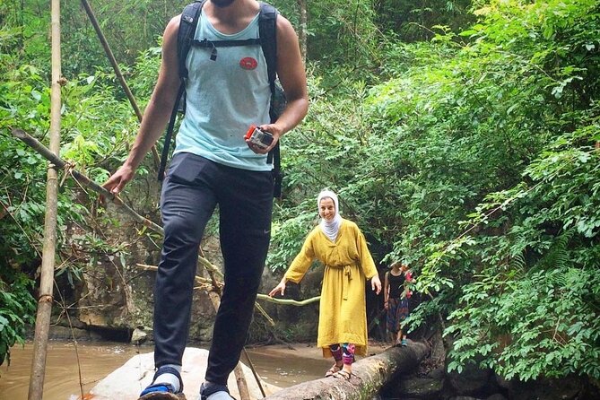 Jungle Wisdom Survival Trek - Wat Luang Khun Win: A 700-Year-Old Wood Temple Stop in the Jungle